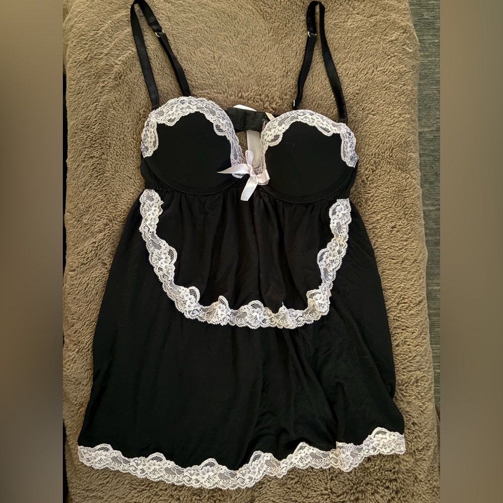 VS Teddy 34B. NWT.